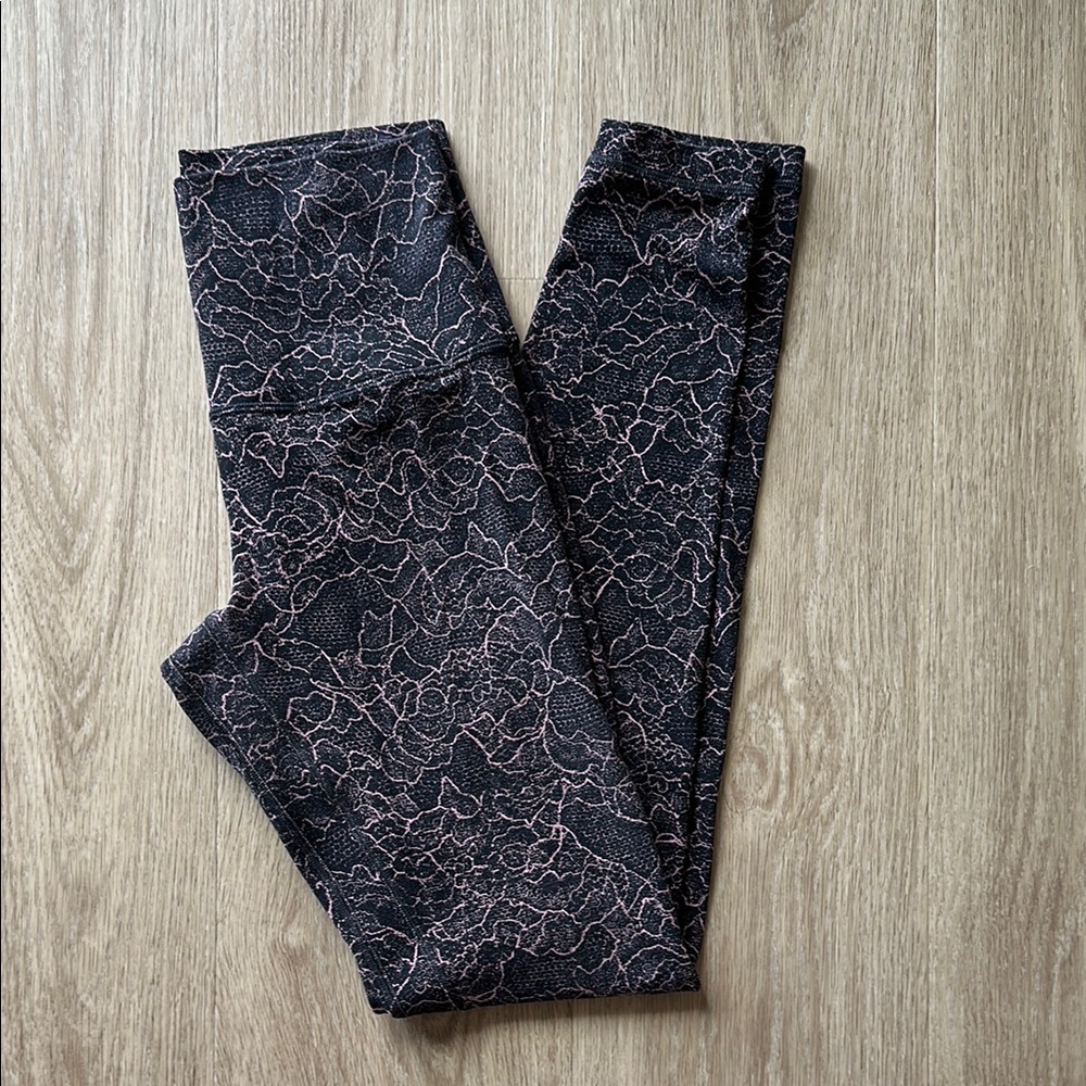 Women’s Lululemon Align High-Rise Pant 28” in Black & Pink Floral Pattern